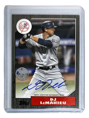 DJ LeMahieu 2022 Topps Black 35th Anniversary #87BA-DL Auto /199 - New York Yankees front